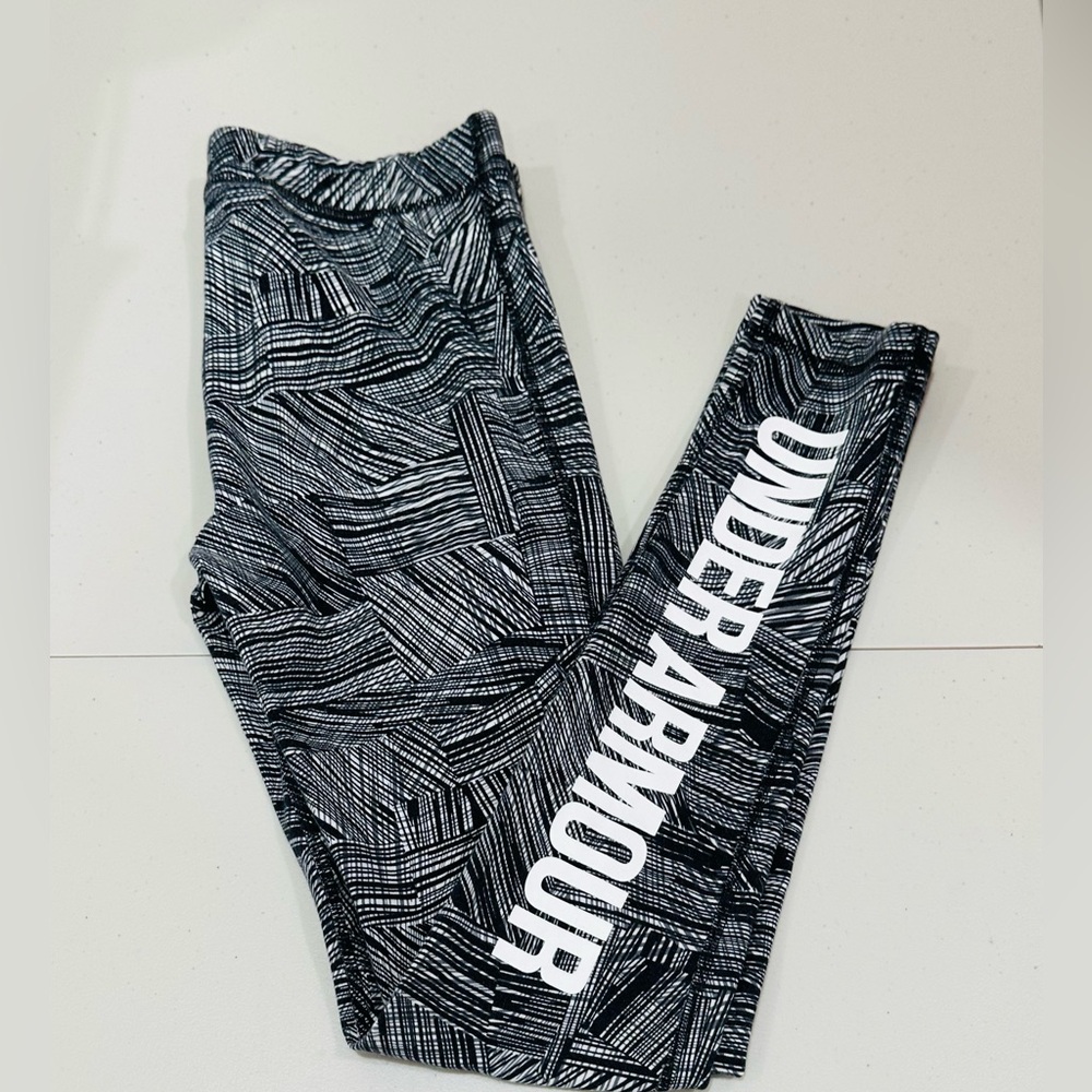 Under Armour Heat Gear Womens ‎ Size S Athletic Pants Gym Wear